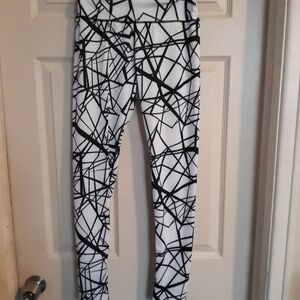 No Brand black and white leggings size small 5/$25 A-23